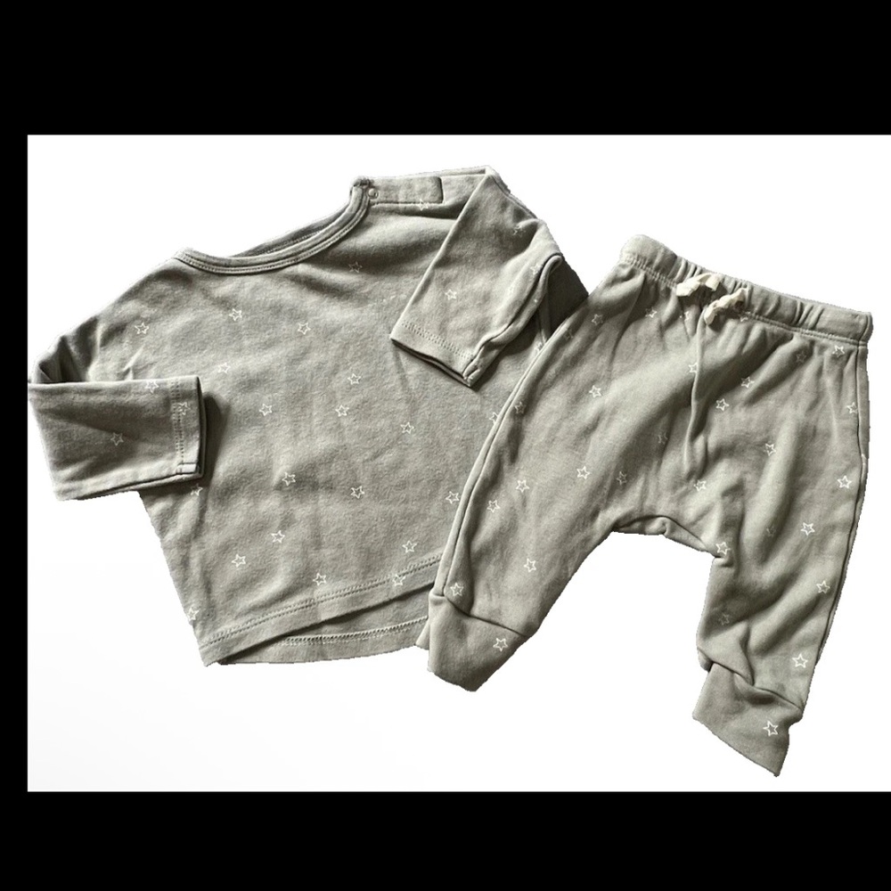 Quincy Mae Outfit Unisex Boys Girls 3-6 Months Light Green Stars Neutral Minimal